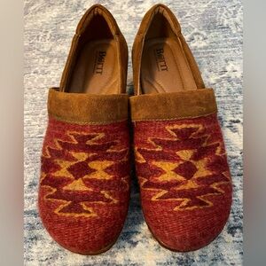 Børn Red and Brown Slip-On Shoes wool and leather size 9